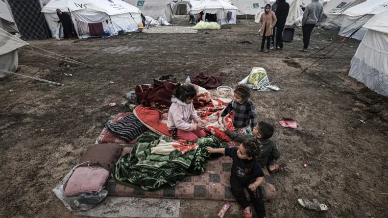 Užas svakodnevice u Gazi: Ki&scaron;a natopila izbjeglice, obitelj dijeli jednu deku; 'Dijete ubijeno, a ja se i dalje borim sa svim...'