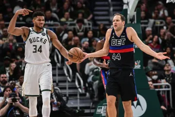 Maestralni Bogdanović ubacio 33 poena, Antetokounmpo sa 64 srušio rekord franšize