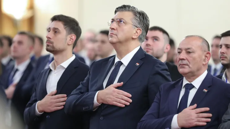 Plenković poručio mladeži HDZ-a: 'Budite tim, ako vas je 100 ili 200, nitko vas ne može pobijediti'