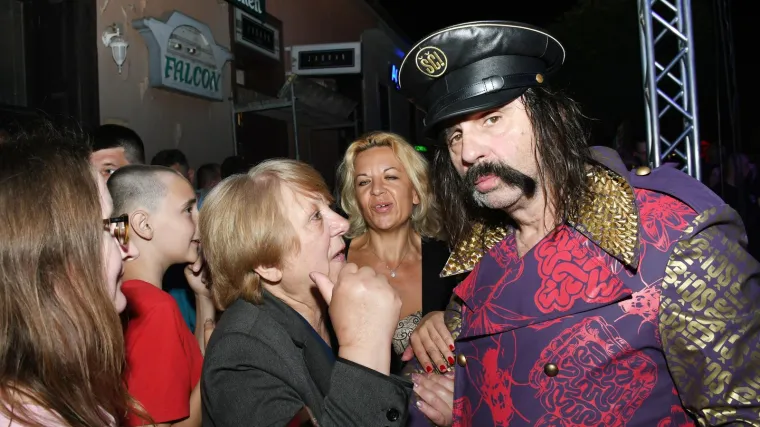 Frontmen grupe Let 3 danas slavi 59. rođendan, a na Facebooku je otkriveno i gdje ga slušamo: 'Čestitajte mu uživo u Zagrebu'