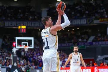 Delije brutalno vrijeđale Hezonju, on im 'uzvratio' double-doubleom