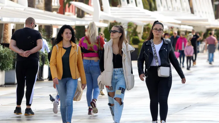 Danas pretežno sunčano, na Jadranu do toplih 17 stupnjeva. I Božić bi mogao biti sunčan