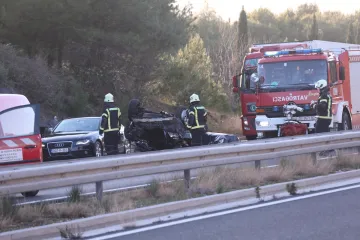 Užas na Badnjak! Poginulo dijete (8), majka i još dvoje djece u KBC-u Split. Policija traži svjedoke
