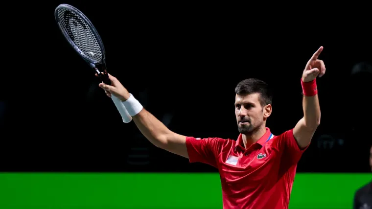 Nole stao ispred jelke, čestitao Božić pa poslao snažnu poruku: 'Da vam se ostvare svi snovi, a ja želim...'