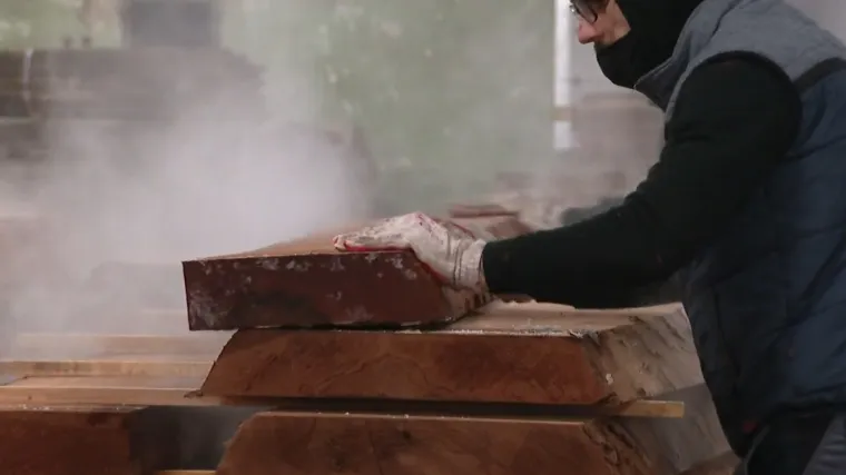 Drvna industrija u problemu. Skladišta su puna, a narudžbe zaustavljene: 'Već su počela otpuštanja'