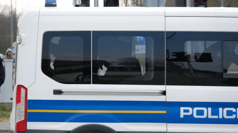 Iz improvizirane pu&scaron;ke pucao u ženu koju je matretirao cijelu godinu: Sudac ga je pritvorio na mjesec dana!