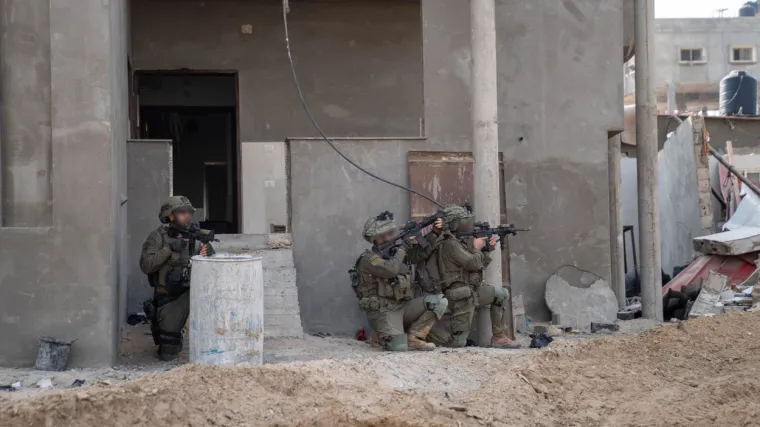 Izraelski vojnici ubili petoricu palestinskih militanata koji su pucali na njih, jedan vojnik ranjen