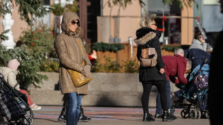 Danas pretežno sunčano, do kraja tjedna toplo, a već nakon ki&scaron;ovitog vikenda slijede cjelodnevni minusi