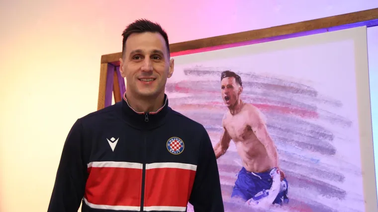 Dugo se šuškalo, a sada je službeno: Nikola Kalinić vratio se u Hajduk