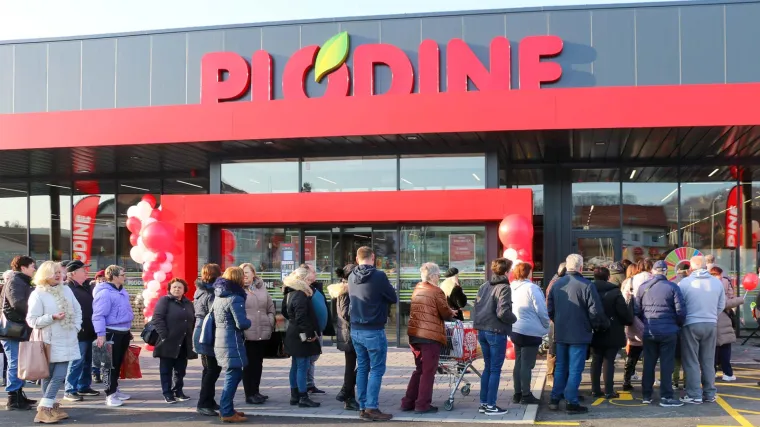 PLODINE OTVORENE U PREGRADI