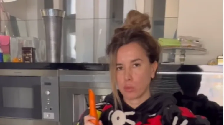 Nives Celzijus pozirala u kućnom izdanju bez trunke &scaron;minke: 'Vi bolje izgledate nedjeljom?'