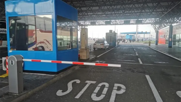 Gdje je on krenuo s time? Policija na granici u autu Bugarina prona&scaron;la oružje i streljivo