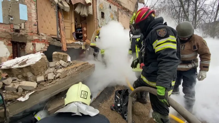 Stravični prizori na ulicama Ukrajine nakon žestokog zračnog napada Rusa, Poljaci podignuli borbene avione
