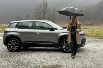 Vozili smo terenac u 'mini izdanju': Jeep Avenger voli gradske gužve, ali i blato na nešto surovijim cestama