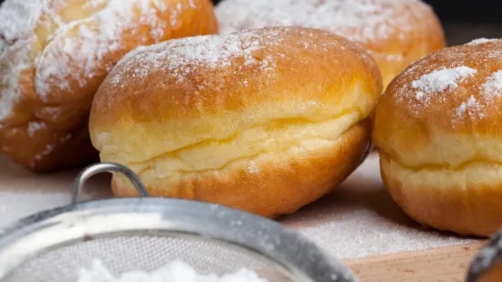 Mekane kao pamuk: Donosimo recept za krafne iz pećnice, ukusnije su od prženih