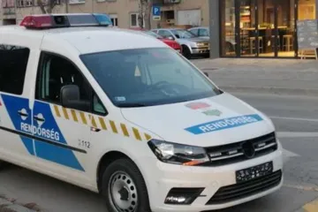 FOTO Hrvatska policija pod rotirkama zaustavila mađarsku policiju usred Osijeka! Doznali smo što se dogodilo