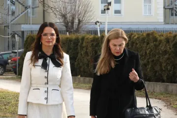 Severina s odvjetnicom stigla na Općinski sud u Zagrebu