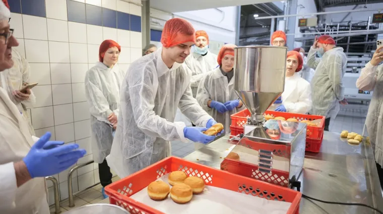 PAN-PEK DONOSI RECPETURU STARU 30 GODINA ZA NAJUKUSNIJE KRAFNE