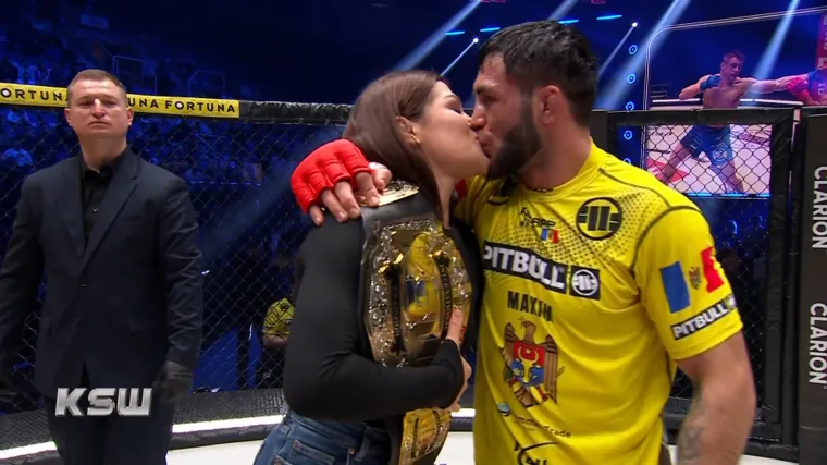 Pobjedu posvetio pokojnom bratu pa je proslavio zagrljajem i poljupcem s dragom