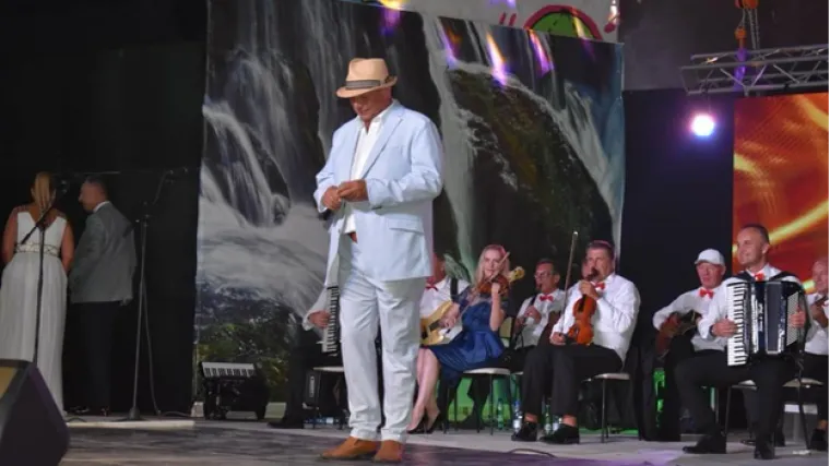 Vrte ga brojne radio i TV postaje, a nitko ne zna njegov identitet!