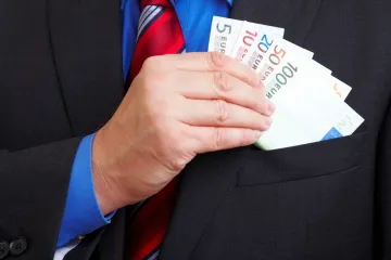 Skandal na riječkoj Ekonomiji: Zaposlenici fakulteta pronevjerili 24.000 eura?