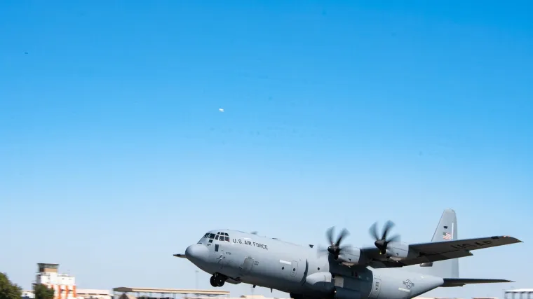 Amerika po prvi puta spustila humanitarnu pomoć u Gazu iz zraka