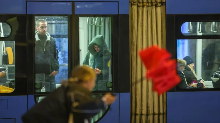 Toplo i sunčano, a u noći na utorak opet oborine i pljuskovi