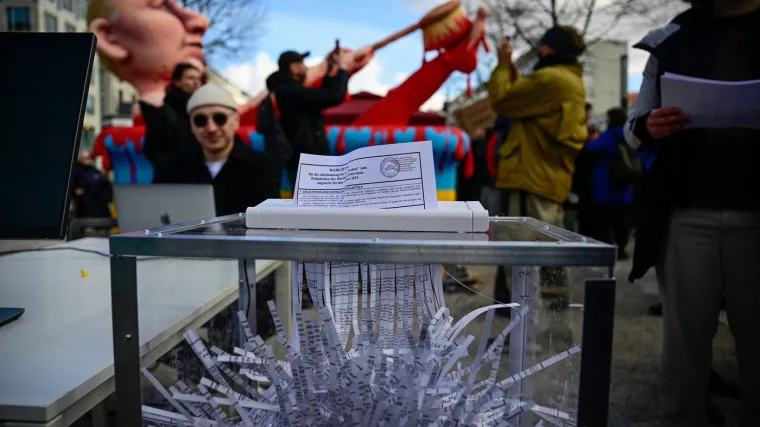 U Rusiji uhićene najmanje 74 osobe zbog prosvjeda tijekom predsjedničkih izbora