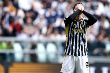 Juventus kaznio Vlahovića: Morat će platiti jedan od najskupljih crvenih kartona