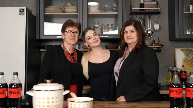 Osvojila ih na njihovom terenu: Chefica Maja (22) jelovnikom odu&scaron;evila strogi žiri iskusnih baka