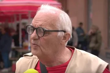 Više od 700 tisuća umirovljenika dobilo jednokratnu pomoć. Miro: 'Kupuju glasove, guraju siću'