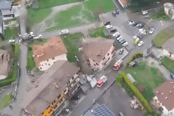 Obilna kiša u sjevernoj Italiji dovela u opasnost stanovnike: Bujice vode i blata napravile kaos