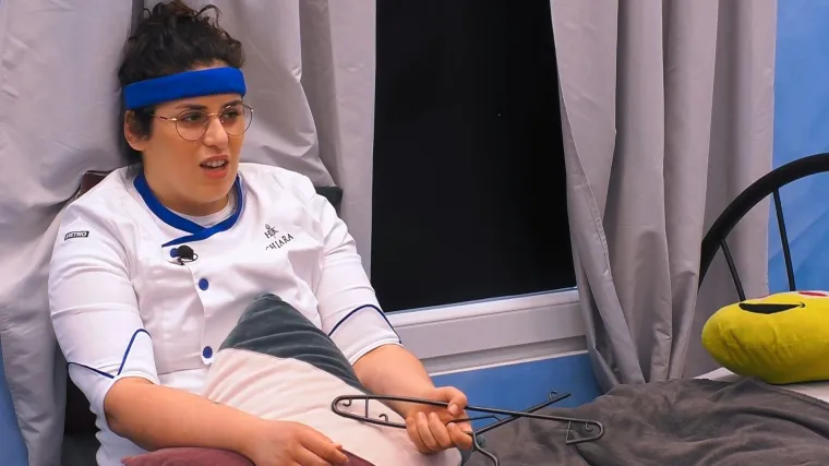 Chiara u panici zbog previ&scaron;e zapečenog fileta: 'Riba crna, meni crno pred očima'