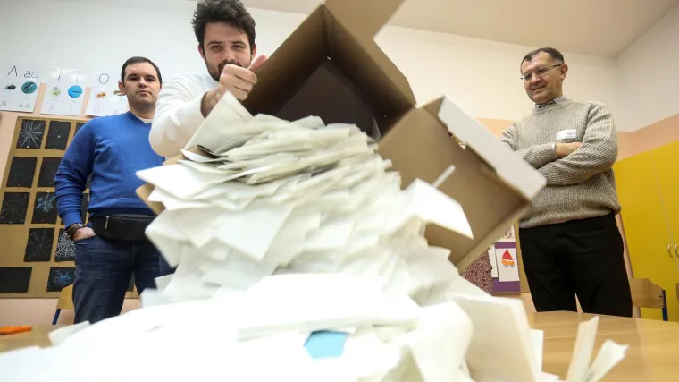 Hrvati neće glasati u Ukrajini, ali hoće u JAR-u. Najviše biračkih mjesta u Bosni i Hercegovini