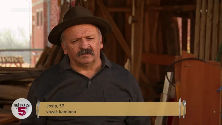 Josip razveselio ekipu tradicionalnim namirnicama: Petru je prezvur&scaron;t oborio s nogu