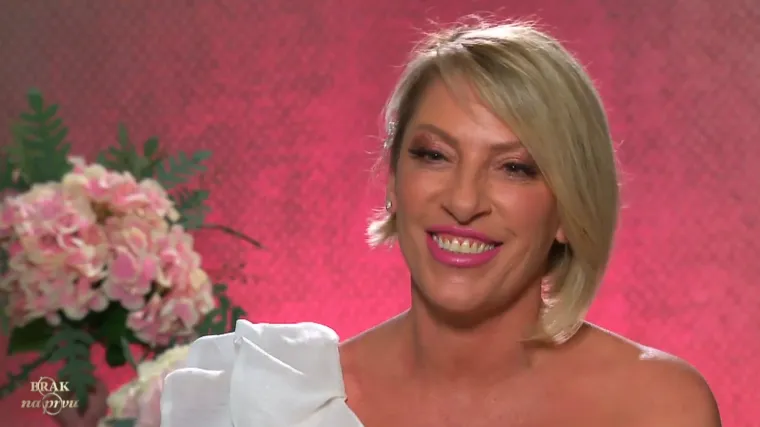 Manuela iz 'Braka na prvu' je bila zaručena sedam puta, a sad se udala za &Scaron;panjolca