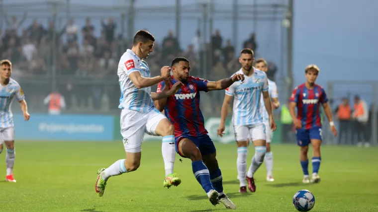 Hajdukov prvotimac se ozlijedio na zagrijavanju: Evo tko je upao u početni sastav