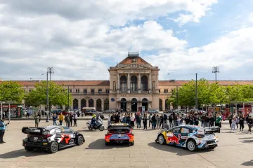 Kakvi ljepotani u centru Zagreba uoči početka Croatia Rallyja: Građani ih zadivljeno gledali i fotografirali