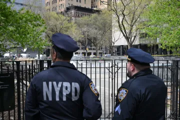 Muškarac se zapalio pred sudom u kojem se održava suđenje Donaldu Trumpu