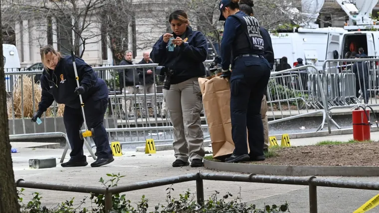Umro mu&scaron;karac koji se zapalio ispred zgrade gdje se sudilo Trumpu