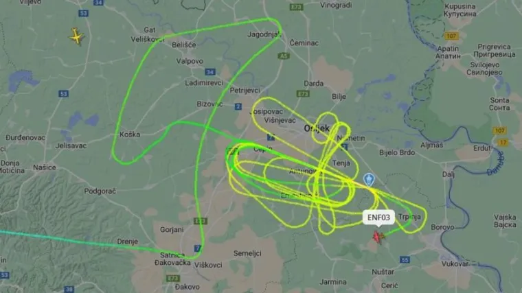 Zrakoplov satima nisko letio iznad Osijeka i okolnih mjesta, evo o čemu se radilo