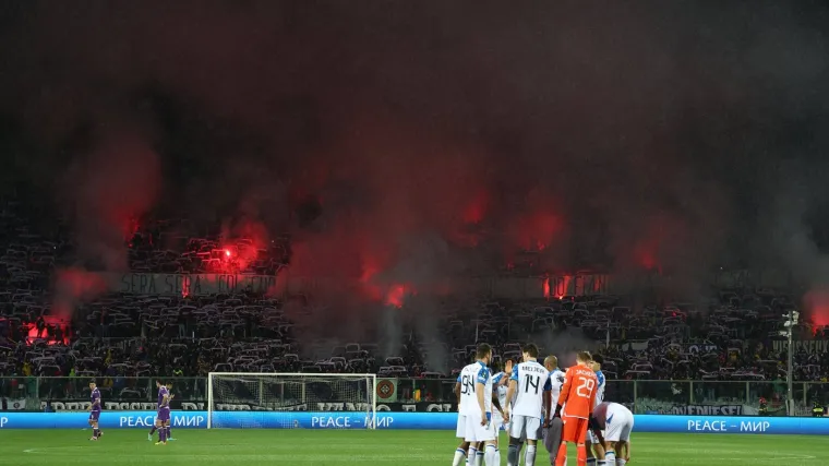 Nevjerojatni Grci zabili četiri komada na Villa Parku, lanjski finalist u fotofini&scaron;u do pobjede