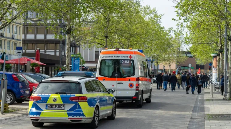 Strava u Njemačkoj: Četvero djece popelo se na krov dvorane, pa pali s osam metara visine