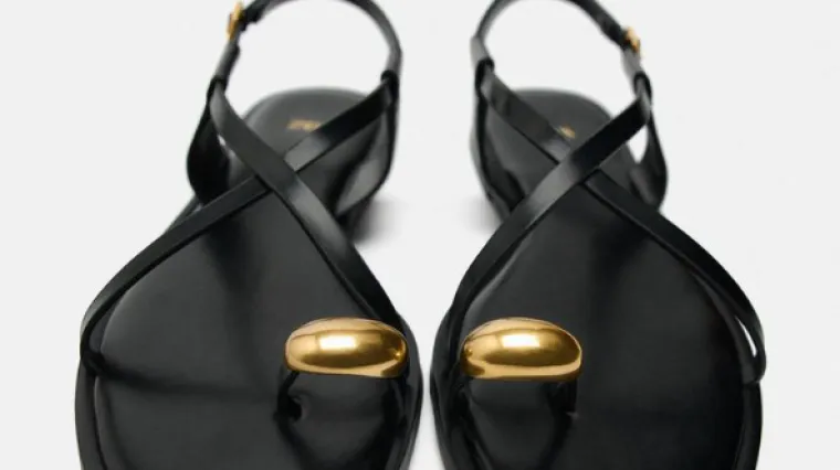 Najljepše crne minimalističke sandale za svaki dan