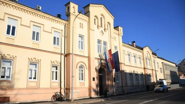 Vlasnica agencije mislila da je hotelu uplatila novac za ljetovanje, ali prevarena je