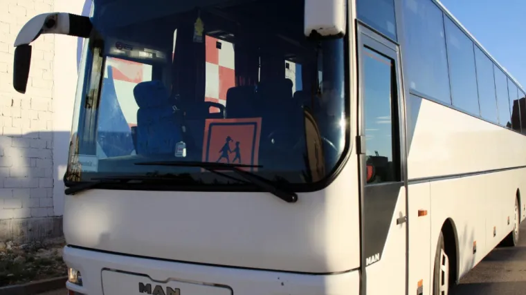 Planuo bus pun djece kod Sinja, a onda je vozilo samo krenulo u rikverc!