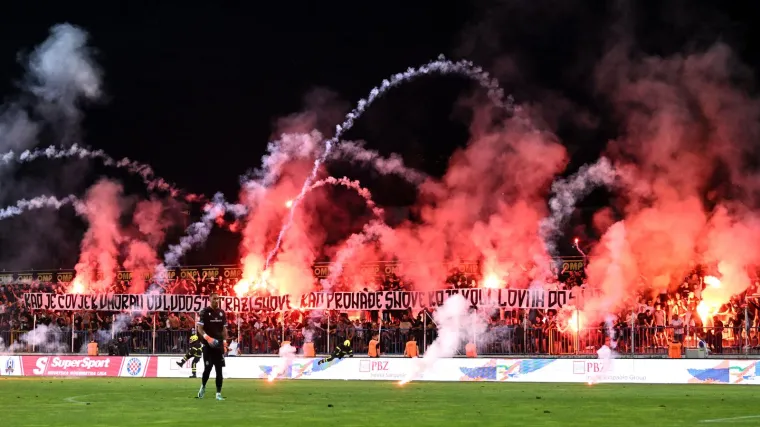 Torcida prekinula posljednju utakmicu Hajduka ove sezone