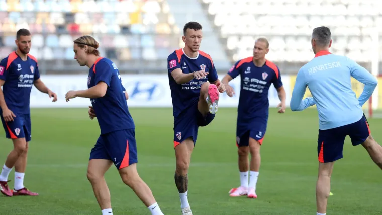 Neke stvari se ne mogu kupiti novcem: Peri&scaron;ić nije htio doći kasnije već naporno trenira od prvog dana s Vatrenima