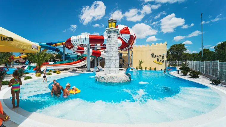 Zabava, tradicija i adrenalinske igre dolaze u Dalmaland od 30.05.- 02.06.2024.g. uz otvorenje sezone aqua parka