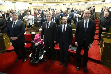 'Alibabina družina' naljutila Milanovića pa opleo po Plenkoviću: 'Što radiš, krkaš kremšnite?'